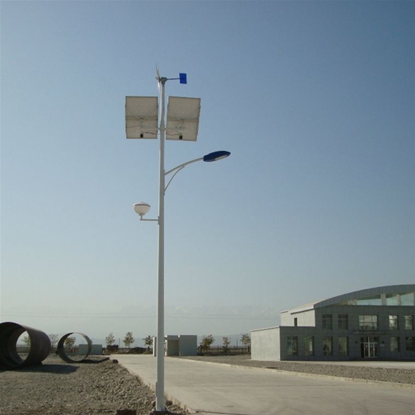 克拉玛依100瓦太阳能路灯-LB-07